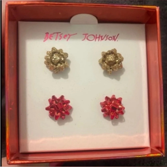 BETSEY JOHNSON SET Christmas Holiday Bows Bracelet & 2 Pair of Earrings NEW NWT - Picture 4 of 4